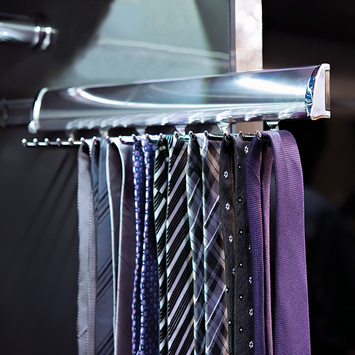 Tie rack