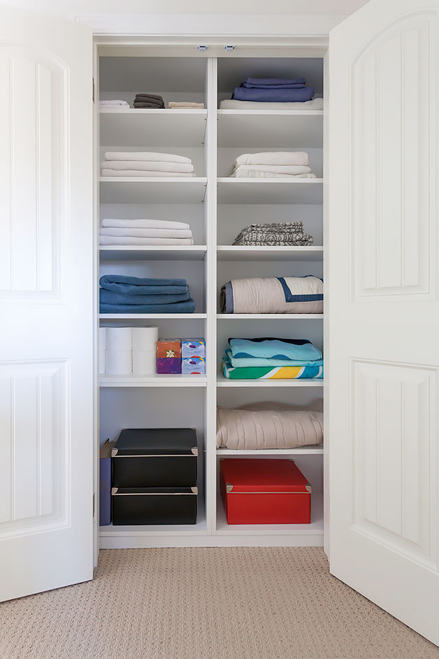 Hallway linen closet.